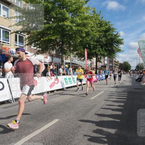15.09.2024 - PSD Bank Halbmarathon Miley Keyser http://msf.ph/oto/7085357 15.09.2024 11:49:48 Ziel 970, 1229, 1475, 1525, 1579, 1616, 1680, 1763, 1796, 1989, 2096, 2678, 2768, 2857 meine-sportfotos.de