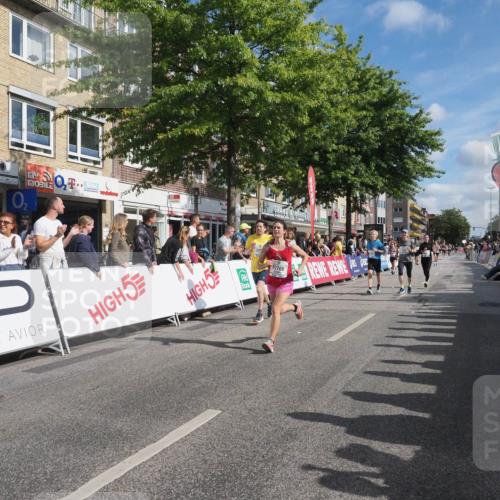 15.09.2024 - PSD Bank Halbmarathon Miley Keyser http://msf.ph/oto/7085358 15.09.2024 11:49:48 Ziel 970, 1229, 1475, 1525, 1579, 1616, 1680, 1763, 1796, 1989, 2096, 2678, 2768, 2857 meine-sportfotos.de