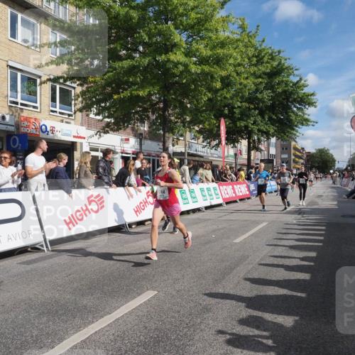 15.09.2024 - PSD Bank Halbmarathon Miley Keyser http://msf.ph/oto/7085363 15.09.2024 11:49:48 Ziel 970, 1229, 1475, 1525, 1579, 1616, 1680, 1763, 1796, 1989, 2096, 2678, 2768, 2857 meine-sportfotos.de