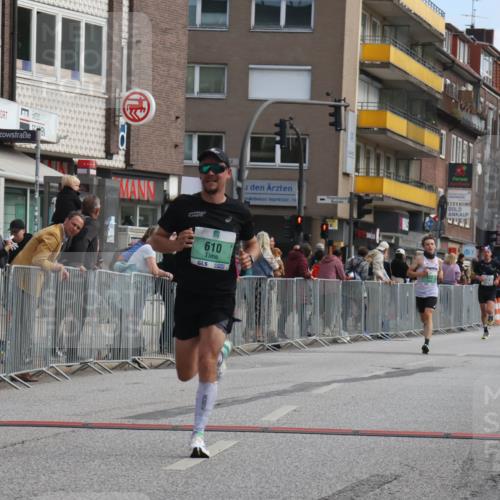 15.09.2024 - PSD Bank Halbmarathon Michael Strokosch http://msf.ph/oto/7085371 15.09.2024 11:24:09 Ziel 610, 659, 891, 1098 meine-sportfotos.de