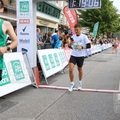 15.09.2024 - PSD Bank Halbmarathon Strokosch-Dieckow http://msf.ph/oto/7085382 15.09.2024 11:19:57 Ziel 508, 605, 608, 615, 637, 668, 820, 858, 870, 871, 2468 meine-sportfotos.de
