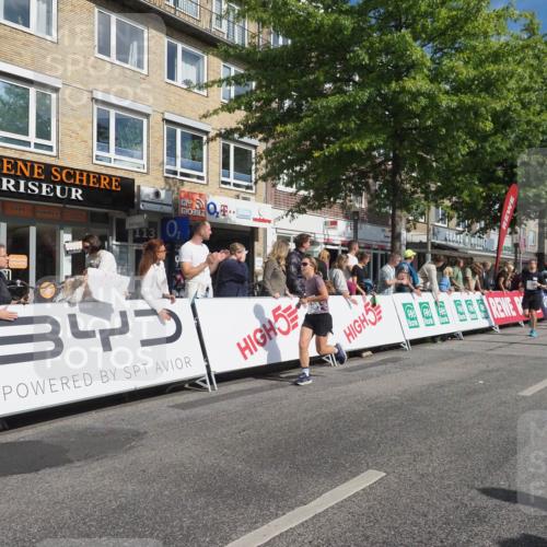 15.09.2024 - PSD Bank Halbmarathon Miley Keyser http://msf.ph/oto/7085412 15.09.2024 11:49:53 Ziel 970, 1475, 1525, 1579, 1616, 1680, 1692, 1763, 1796, 1892, 1989, 2096, 2678, 2768, 2857 meine-sportfotos.de