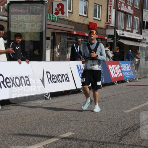 15.09.2024 - PSD Bank Halbmarathon Michael Strokosch http://msf.ph/oto/7085423 15.09.2024 12:32:44 Ziel 2411, 2414, 2425, 3045, 3358 meine-sportfotos.de