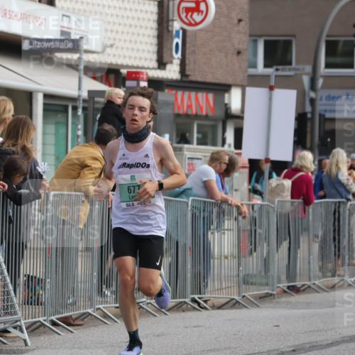 15.09.2024 - PSD Bank Halbmarathon Michael Strokosch http://msf.ph/oto/7085429 15.09.2024 11:24:15 Ziel 610, 659, 677, 883, 891, 1014 meine-sportfotos.de