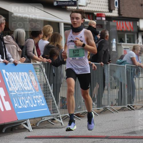 15.09.2024 - PSD Bank Halbmarathon Michael Strokosch http://msf.ph/oto/7085440 15.09.2024 11:24:15 Ziel 610, 659, 677, 883, 891, 1014 meine-sportfotos.de