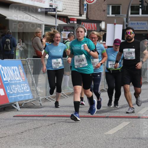 15.09.2024 - PSD Bank Halbmarathon Michael Strokosch http://msf.ph/oto/7085469 15.09.2024 12:33:01 Ziel 1939, 3308, 3336, 3337, 3359, 3463 meine-sportfotos.de