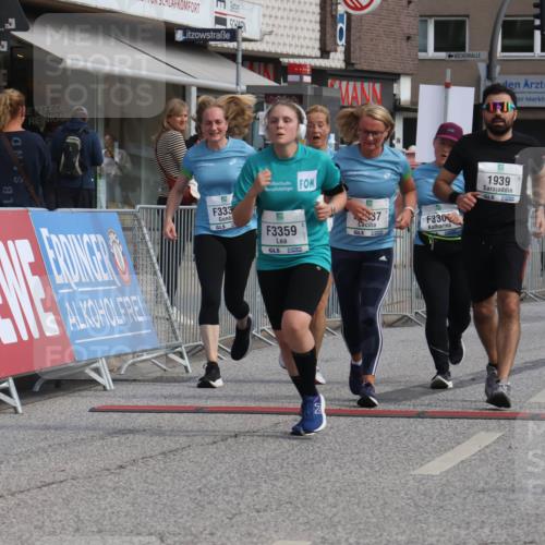 15.09.2024 - PSD Bank Halbmarathon Michael Strokosch http://msf.ph/oto/7085475 15.09.2024 12:33:02 Ziel 1939, 3308, 3336, 3337, 3359, 3463 meine-sportfotos.de