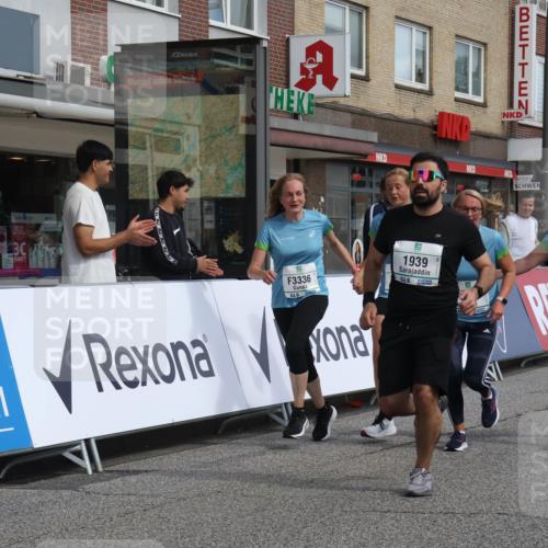 15.09.2024 - PSD Bank Halbmarathon Michael Strokosch http://msf.ph/oto/7085519 15.09.2024 12:33:05 Ziel 1939, 3308, 3336, 3337, 3359, 3463 meine-sportfotos.de