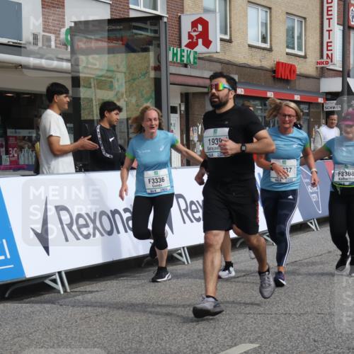 15.09.2024 - PSD Bank Halbmarathon Michael Strokosch http://msf.ph/oto/7085523 15.09.2024 12:33:05 Ziel 1939, 3308, 3336, 3337, 3359, 3463 meine-sportfotos.de