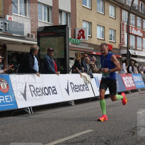 15.09.2024 - PSD Bank Halbmarathon Michael Strokosch http://msf.ph/oto/7085528 15.09.2024 11:24:24 Ziel 578, 644, 677, 883, 1014, 1015 meine-sportfotos.de