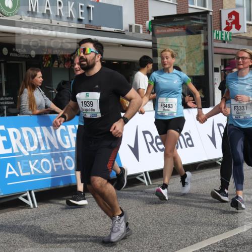 15.09.2024 - PSD Bank Halbmarathon Michael Strokosch http://msf.ph/oto/7085543 15.09.2024 12:33:06 Ziel 1939, 3308, 3336, 3337, 3359, 3463 meine-sportfotos.de