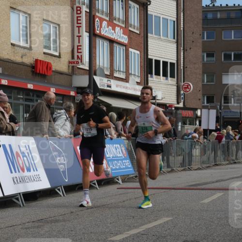 15.09.2024 - PSD Bank Halbmarathon Michael Strokosch http://msf.ph/oto/7085552 15.09.2024 11:24:31 Ziel 578, 644, 680, 883, 1014, 1015 meine-sportfotos.de