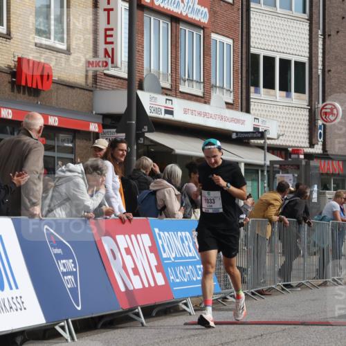 15.09.2024 - PSD Bank Halbmarathon Michael Strokosch http://msf.ph/oto/7085638 15.09.2024 11:24:49 Ziel 1033, 1075 meine-sportfotos.de