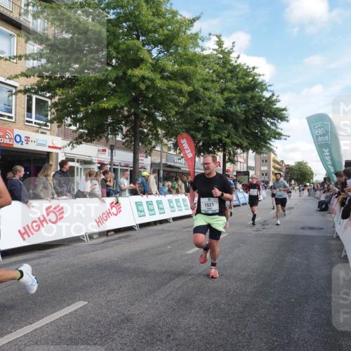 15.09.2024 - PSD Bank Halbmarathon Miley Keyser http://msf.ph/oto/7085641 15.09.2024 11:50:23 Ziel 965, 1311, 1312, 1323, 1353, 1463, 1491, 1521, 1619, 1635, 1743, 1813, 1851, 2436, 2508, 2514, 2719, 3546 meine-sportfotos.de