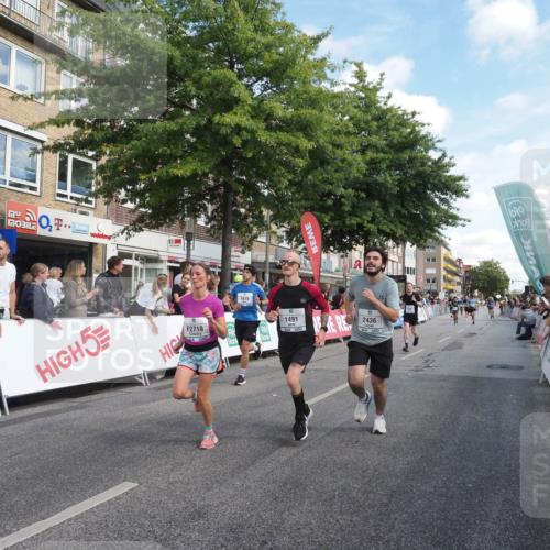 15.09.2024 - PSD Bank Halbmarathon Miley Keyser http://msf.ph/oto/7085661 15.09.2024 11:50:25 Ziel 783, 1312, 1323, 1463, 1491, 1521, 1619, 1635, 1743, 1813, 1851, 2436, 2508, 2514, 2719, 3546 meine-sportfotos.de
