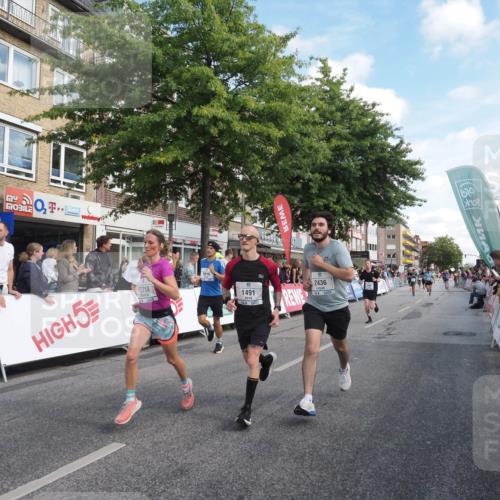 15.09.2024 - PSD Bank Halbmarathon Miley Keyser http://msf.ph/oto/7085663 15.09.2024 11:50:25 Ziel 783, 1312, 1323, 1463, 1491, 1521, 1619, 1635, 1743, 1813, 1851, 2436, 2508, 2514, 2719, 3546 meine-sportfotos.de