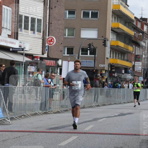 15.09.2024 - PSD Bank Halbmarathon Michael Strokosch http://msf.ph/oto/7085753 15.09.2024 12:33:37 Ziel 1983, 2331, 3107 meine-sportfotos.de