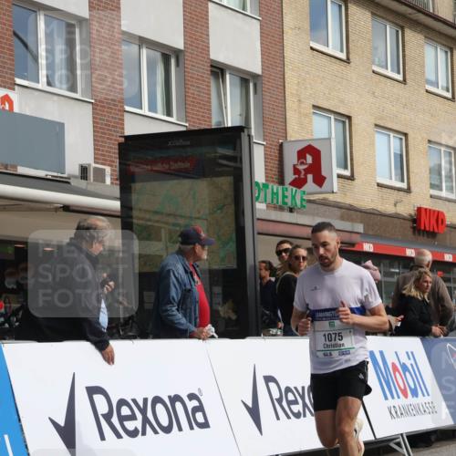 15.09.2024 - PSD Bank Halbmarathon Michael Strokosch http://msf.ph/oto/7085765 15.09.2024 11:24:56 Ziel 635, 1033, 1075 meine-sportfotos.de