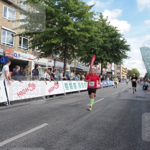 15.09.2024 - PSD Bank Halbmarathon Miley Keyser http://msf.ph/oto/7085769 15.09.2024 11:50:41 Ziel 783, 974, 1296, 1493, 1501, 1632, 1666, 1813, 1851, 1940, 2284, 2492, 2658, 2666, 3546 meine-sportfotos.de