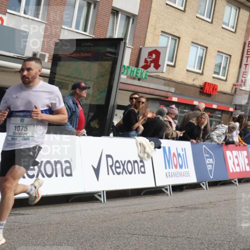 15.09.2024 - PSD Bank Halbmarathon Michael Strokosch http://msf.ph/oto/7085774 15.09.2024 11:24:57 Ziel 635, 1033, 1075 meine-sportfotos.de