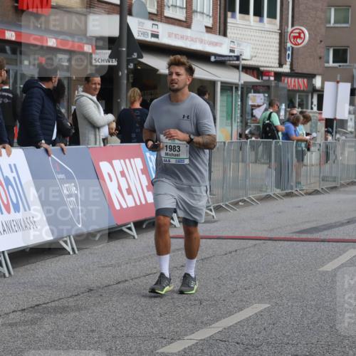 15.09.2024 - PSD Bank Halbmarathon Michael Strokosch http://msf.ph/oto/7085786 15.09.2024 12:33:40 Ziel 1983, 2331, 3107 meine-sportfotos.de