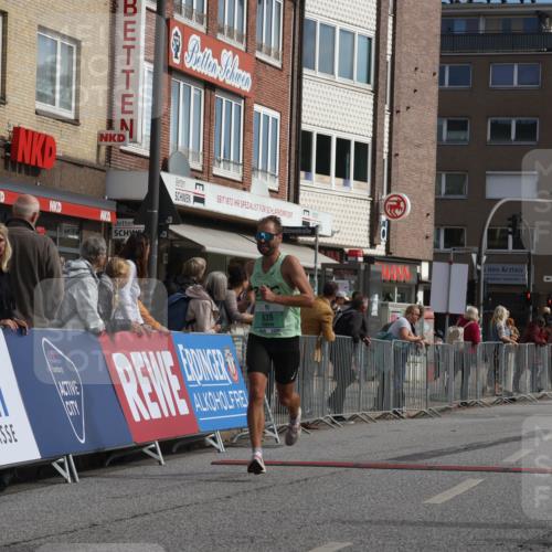 15.09.2024 - PSD Bank Halbmarathon Michael Strokosch http://msf.ph/oto/7085788 15.09.2024 11:25:02 Ziel 635, 656, 1033, 1075, 2472 meine-sportfotos.de