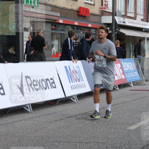15.09.2024 - PSD Bank Halbmarathon Michael Strokosch http://msf.ph/oto/7085801 15.09.2024 12:33:41 Ziel 1983, 3107, 3451 meine-sportfotos.de
