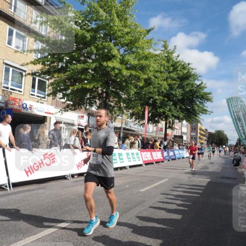 15.09.2024 - PSD Bank Halbmarathon Miley Keyser http://msf.ph/oto/7085829 15.09.2024 11:50:49 Ziel 974, 1296, 1493, 1501, 1632, 1666, 2269, 2284, 2492, 2658, 2666, 3545 meine-sportfotos.de