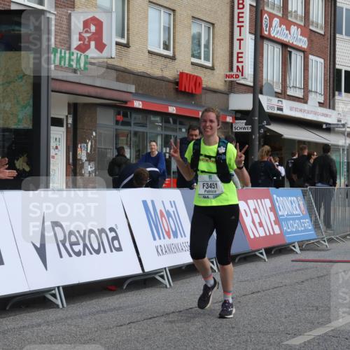 15.09.2024 - PSD Bank Halbmarathon Michael Strokosch http://msf.ph/oto/7085858 15.09.2024 12:33:51 Ziel 1983, 2376, 3433, 3451 meine-sportfotos.de