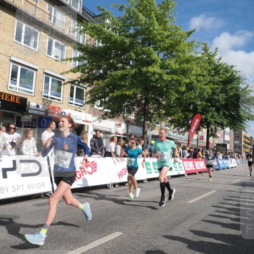 15.09.2024 - PSD Bank Halbmarathon Miley Keyser http://msf.ph/oto/7085868 15.09.2024 11:50:54 Ziel 974, 1296, 1366, 1501, 1608, 1632, 1666, 1705, 2018, 2269, 2284, 2492, 2658, 2666, 2895, 3545 meine-sportfotos.de