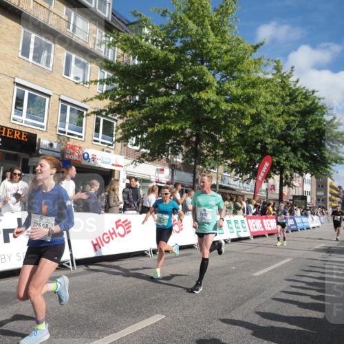 15.09.2024 - PSD Bank Halbmarathon Miley Keyser http://msf.ph/oto/7085871 15.09.2024 11:50:54 Ziel 974, 1296, 1366, 1501, 1608, 1632, 1666, 1705, 2018, 2269, 2284, 2492, 2658, 2666, 2895, 3545 meine-sportfotos.de