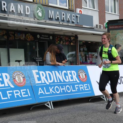 15.09.2024 - PSD Bank Halbmarathon Michael Strokosch http://msf.ph/oto/7085887 15.09.2024 12:33:52 Ziel 2376, 3433, 3451 meine-sportfotos.de