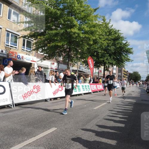 15.09.2024 - PSD Bank Halbmarathon Miley Keyser http://msf.ph/oto/7085908 15.09.2024 11:51:03 Ziel 1150, 1366, 1406, 1608, 1645, 1705, 1735, 1913, 2018, 2269, 2284, 2895, 2898, 3545 meine-sportfotos.de