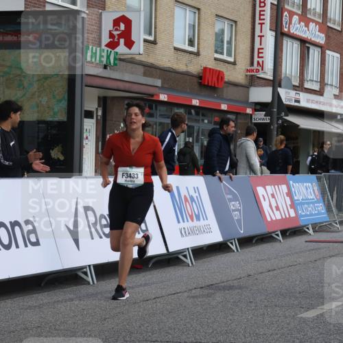15.09.2024 - PSD Bank Halbmarathon Michael Strokosch http://msf.ph/oto/7085911 15.09.2024 12:33:54 Ziel 2376, 3433, 3451 meine-sportfotos.de