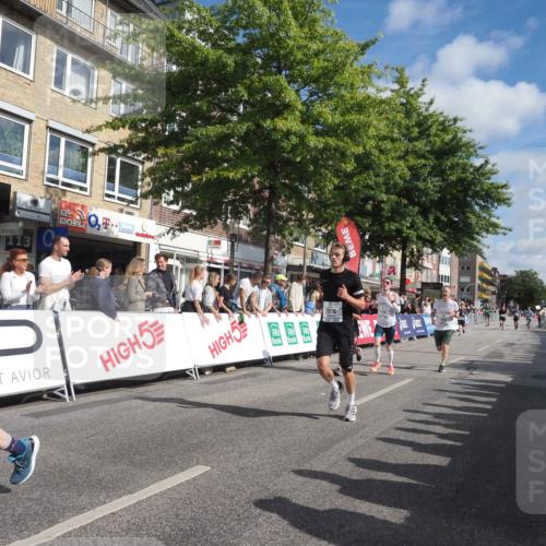 15.09.2024 - PSD Bank Halbmarathon Miley Keyser http://msf.ph/oto/7085914 15.09.2024 11:51:04 Ziel 1150, 1366, 1406, 1608, 1645, 1705, 1735, 1913, 2018, 2269, 2895, 2898, 3545 meine-sportfotos.de