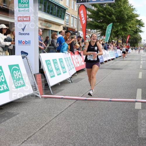 15.09.2024 - PSD Bank Halbmarathon Strokosch-Dieckow http://msf.ph/oto/7085927 15.09.2024 11:20:14 Ziel 611, 843, 871, 1011, 2613 meine-sportfotos.de