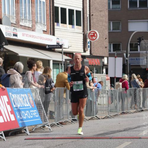 15.09.2024 - PSD Bank Halbmarathon Michael Strokosch http://msf.ph/oto/7085934 15.09.2024 11:25:19 Ziel 656, 692, 709, 897, 1096, 2472 meine-sportfotos.de