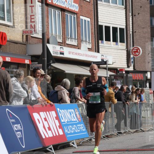 15.09.2024 - PSD Bank Halbmarathon Michael Strokosch http://msf.ph/oto/7085949 15.09.2024 11:25:20 Ziel 656, 692, 709, 897, 1096, 2472 meine-sportfotos.de