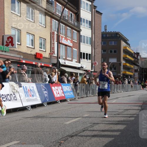 15.09.2024 - PSD Bank Halbmarathon Michael Strokosch http://msf.ph/oto/7085976 15.09.2024 11:25:22 Ziel 692, 709, 897, 1096 meine-sportfotos.de