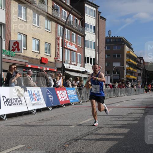 15.09.2024 - PSD Bank Halbmarathon Michael Strokosch http://msf.ph/oto/7085979 15.09.2024 11:25:22 Ziel 692, 709, 897, 1096 meine-sportfotos.de