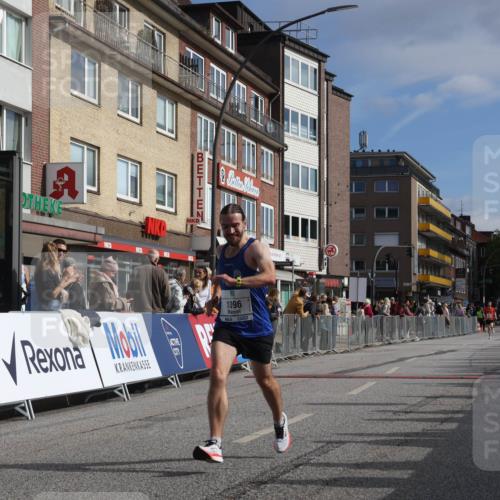 15.09.2024 - PSD Bank Halbmarathon Michael Strokosch http://msf.ph/oto/7085984 15.09.2024 11:25:22 Ziel 692, 709, 897, 1096 meine-sportfotos.de