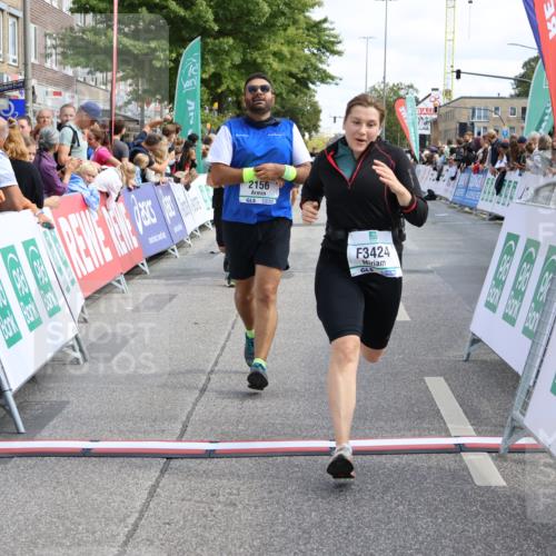 15.09.2024 - PSD Bank Halbmarathon Strokosch-Dieckow http://msf.ph/oto/7086002 15.09.2024 12:27:55 Ziel 2114, 2156, 2309, 3288, 3424 meine-sportfotos.de