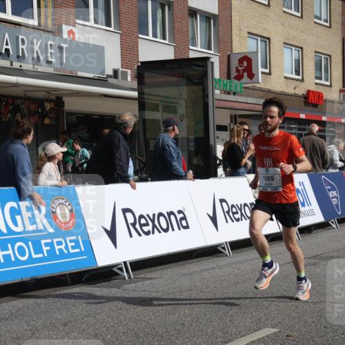 15.09.2024 - PSD Bank Halbmarathon Michael Strokosch http://msf.ph/oto/7086030 15.09.2024 11:25:33 Ziel 709, 882, 888, 1069, 1096 meine-sportfotos.de