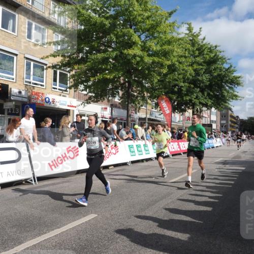 15.09.2024 - PSD Bank Halbmarathon Miley Keyser http://msf.ph/oto/7086067 15.09.2024 11:51:32 Ziel 1192, 1434, 1553, 1772, 1873, 1876, 1954, 2314, 2504, 2566, 2569, 2749, 3035, 3169, 3547 meine-sportfotos.de