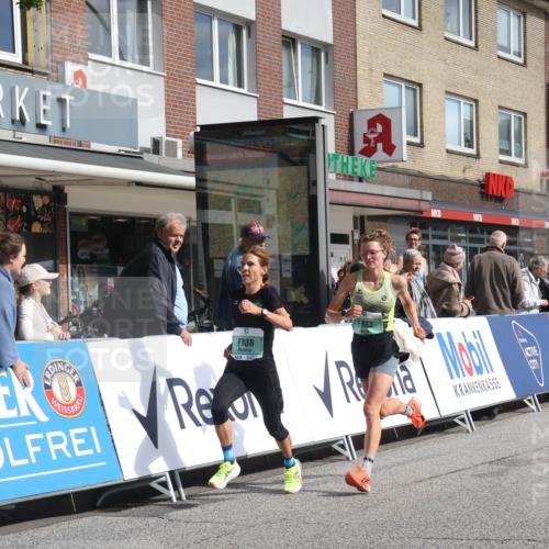 15.09.2024 - PSD Bank Halbmarathon Michael Strokosch http://msf.ph/oto/7086078 15.09.2024 11:25:36 Ziel 882, 888, 1069 meine-sportfotos.de