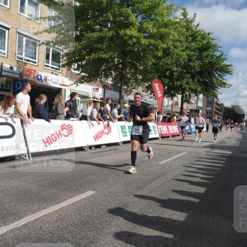 15.09.2024 - PSD Bank Halbmarathon Miley Keyser http://msf.ph/oto/7086110 15.09.2024 11:51:38 Ziel 1192, 1434, 1553, 1772, 1873, 1876, 1954, 2314, 2504, 2566, 2569, 2636, 2749, 3035, 3169, 3547 meine-sportfotos.de