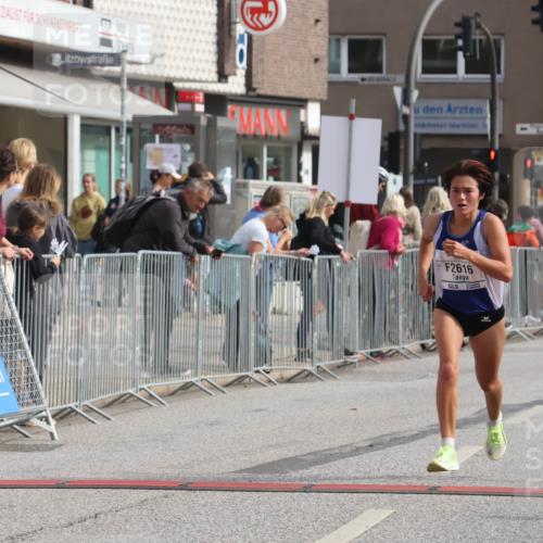 15.09.2024 - PSD Bank Halbmarathon Michael Strokosch http://msf.ph/oto/7086136 15.09.2024 11:25:43 Ziel 882, 888, 1069, 2616 meine-sportfotos.de