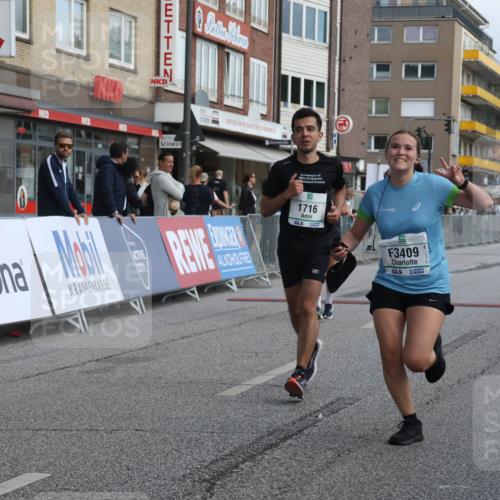 15.09.2024 - PSD Bank Halbmarathon Michael Strokosch http://msf.ph/oto/7086144 15.09.2024 12:34:20 Ziel 1716, 2348, 2918, 3409 meine-sportfotos.de