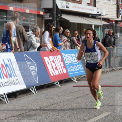 15.09.2024 - PSD Bank Halbmarathon Michael Strokosch http://msf.ph/oto/7086162 15.09.2024 11:25:45 Ziel 723, 882, 888, 2616 meine-sportfotos.de