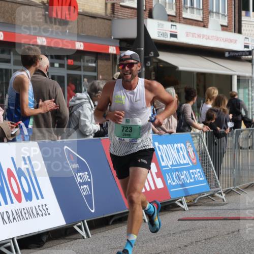 15.09.2024 - PSD Bank Halbmarathon Michael Strokosch http://msf.ph/oto/7086223 15.09.2024 11:25:52 Ziel 670, 671, 723, 1025, 2616 meine-sportfotos.de